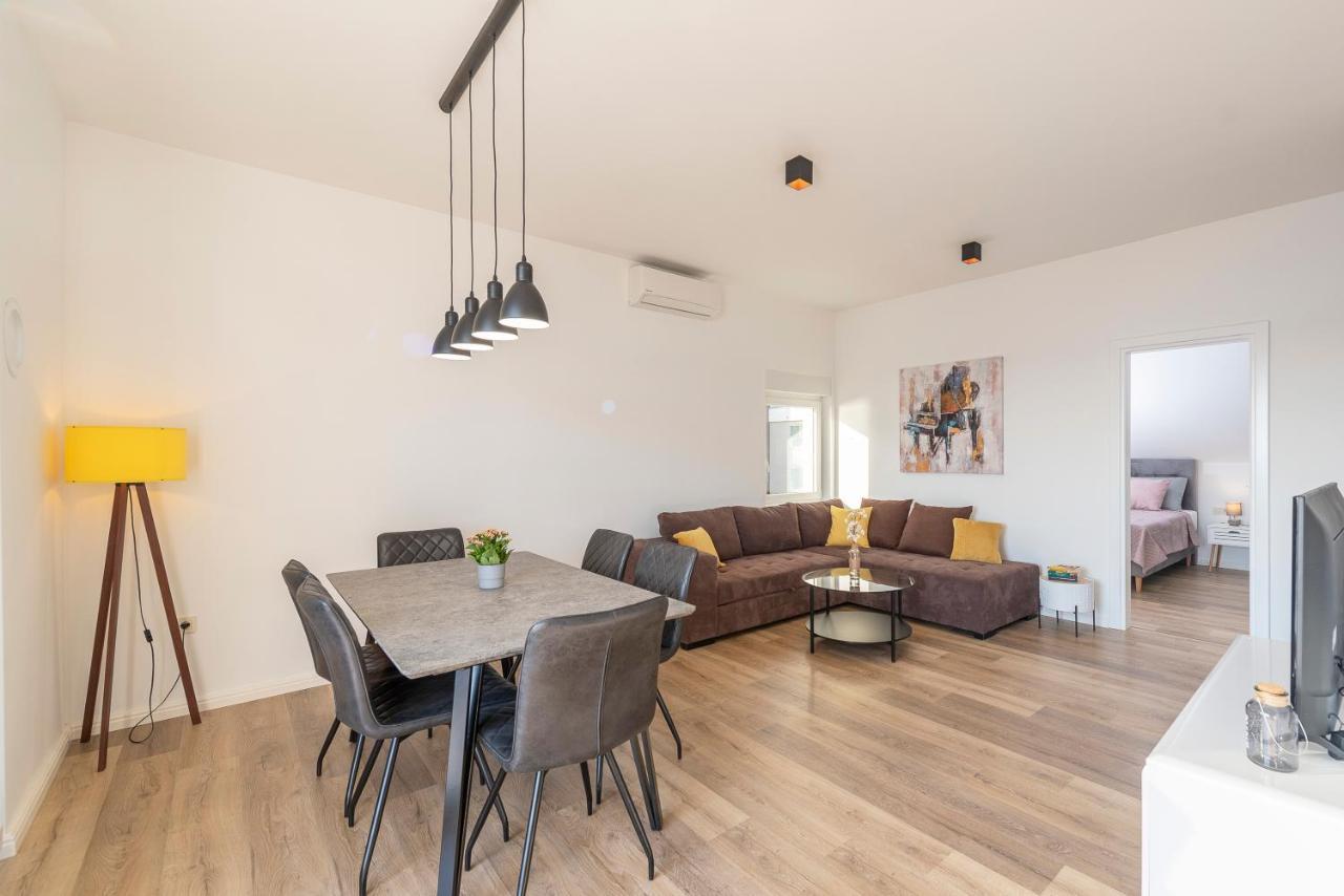 Villa Eni Apartments 1 만드레 외부 사진